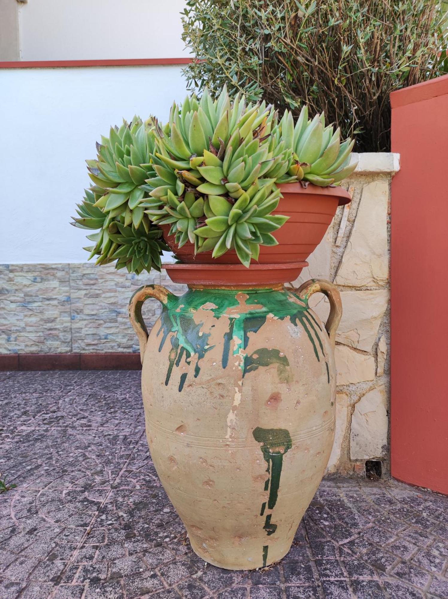 Contrada Macchia 3*