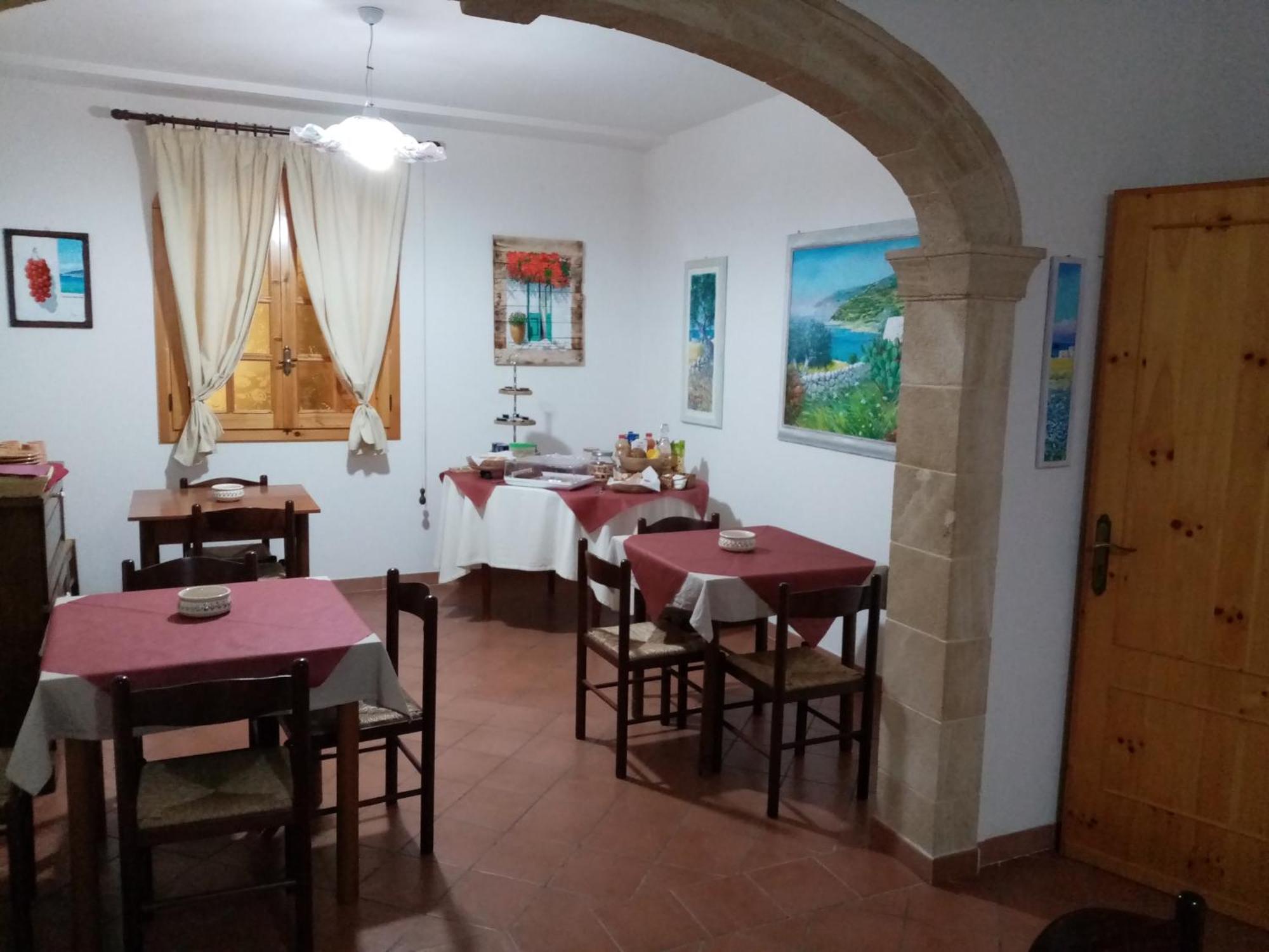 Contrada Macchia Couette-café Tricase